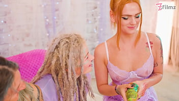 Squirt mayhem– 5 girls drench & play with anal toys gapes prolapse & atm