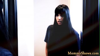 Classy stepmom in stockings gets pussylicked