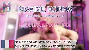 Elle me surprend pendant que je me fais démonter par pixutopix avec son énorme gode mais au lieu de s’énerver