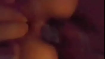 Le rompen el culo a puta