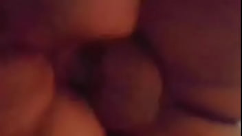 Le rompen el culo a puta