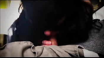 Miss cherry adore sucer une bite pendant des heures