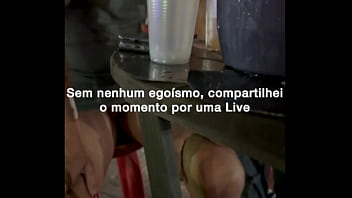 Exibição e pirocada dentro do carro com fã