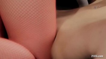 Fantastic blonde dominates her lez lover