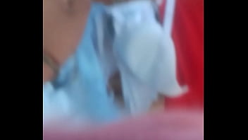 Me entro a la casa de vecina a robarlles las bragas Me entro a la casa de vecina a robarlles las bragas