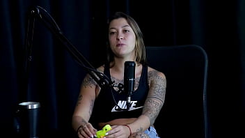 Veja a entrevista safada e cheia de putaria com a flor de damiana com vovô moai no porn cast brazil parte 4 watch sheer red