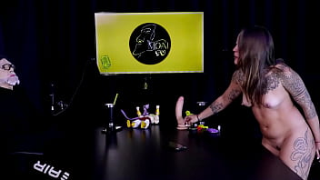 Veja a entrevista safada e cheia de putaria com a flor de damiana com vovô moai no porn cast brazil parte 4 watch sheer red