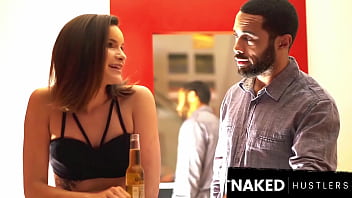 Fantastic slut makes cock disappear with her mouth and pussy