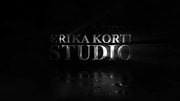 Colombian slut melania dark gets a powerful anal workout from romeo first's big black cock eks629