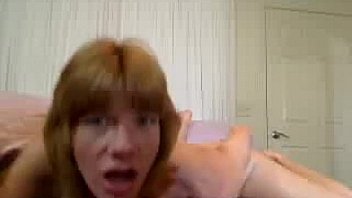 Crimson rose dirty talks and pussy pounds