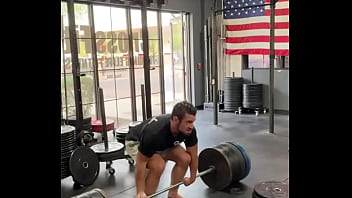 More strong boi shid