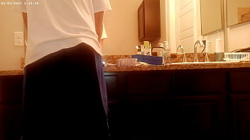 Generally tiding up the bathroom housechore work