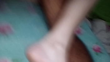 Esposa de corno namorando com o amante de pau grande bbc na frente do marido corno manso ele me arrombou