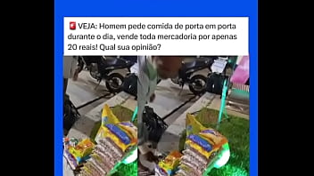 Mendigo Recebe Muito Saco thumbnail