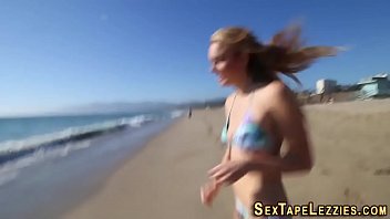 Ebony teen lesbo tongues