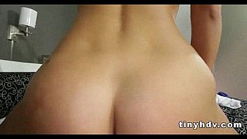 Sexy teen pussy streched scarlet red 7 45