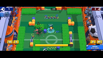 Poco demente faz merda e perde a partida miserávelment