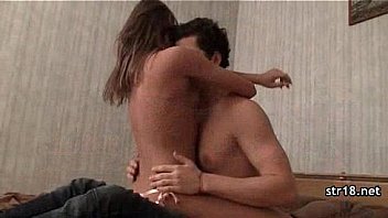 Cute teen amateur gives an amazing suck & fuck