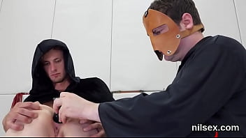 Foolish tart gets her fuckholes spread and toughly nailed Foolish tart gets her fuckholes spread and toughly nailed