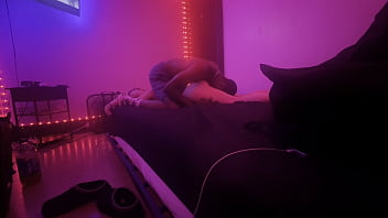 White slut massages daddy’s bbc