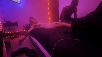 White slut massages daddy’s bbc