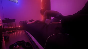 White slut massages daddy’s bbc