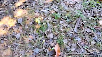 Polícia chegou bem na hora que a coroa tava mamando um novinho em parque público no interior de são paulo