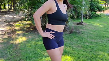 Polícia chegou bem na hora que a coroa tava mamando um novinho em parque público no interior de são paulo