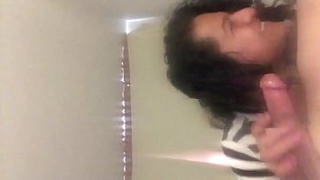 La negra chupa pijas