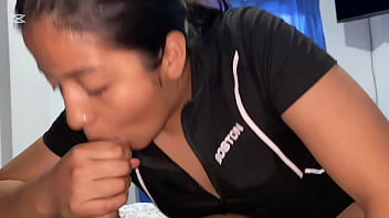 Mi vecina viene a mi casa para follar