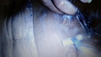 Ela ta deixando bem raspadinha essa safada Ela ta deixando bem raspadinha essa safada