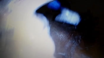 Ela ta deixando bem raspadinha essa safada