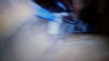 Ela ta deixando bem raspadinha essa safada