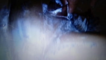 Ela ta deixando bem raspadinha essa safada