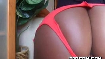 Good lookin woman italian kinky masturbating snatch