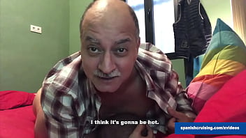 Macho Caliente Preñando A Un Esclavo thumbnail