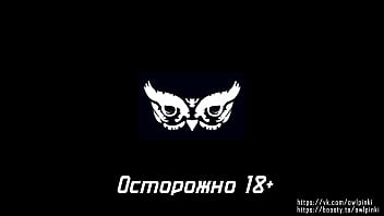 Одну из пионерок ебут на площади