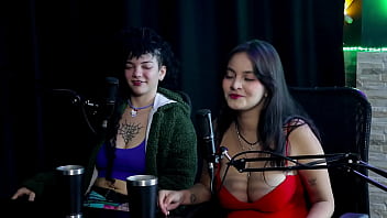 Gosta de se produzir está se descobrindo sexualmente é brava se sentia exausta e saiu de rondônia porque faroraf & emilly lima watch sheer red