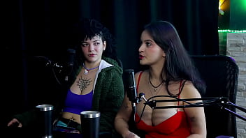 Gosta de se produzir está se descobrindo sexualmente é brava se sentia exausta e saiu de rondônia porque faroraf & emilly lima watch sheer red