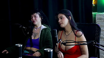 Gosta de se produzir está se descobrindo sexualmente é brava se sentia exausta e saiu de rondônia porque faroraf & emilly lima watch sheer red