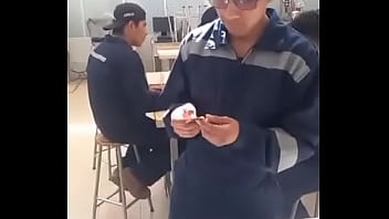 Viejos cachondos en lab