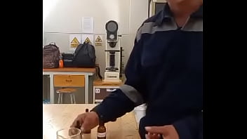 Viejos cachondos en lab