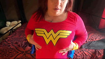 Sexy bbw wonder cock sucker