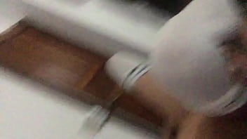 Hot blond sexiniki gets some head