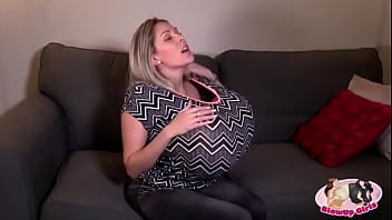 Uma mulher incrivelmente peituda bundunda e super gostosa