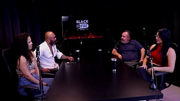 A mulher colocou tudo na boca participa de cenas lesbo queriam ver seu pau para o reconhecer e não gozava por quê binho ted ted oficial watch sheer red