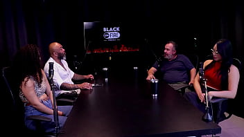 A mulher colocou tudo na boca participa de cenas lesbo queriam ver seu pau para o reconhecer e não gozava por quê binho ted ted oficial watch sheer red