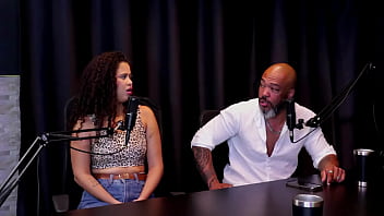 A mulher colocou tudo na boca participa de cenas lesbo queriam ver seu pau para o reconhecer e não gozava por quê binho ted ted oficial watch sheer red