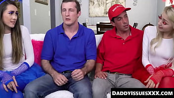 Two dudes and stepdaughters enjoy wild foursome