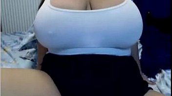 Bbw showing an licking her tits